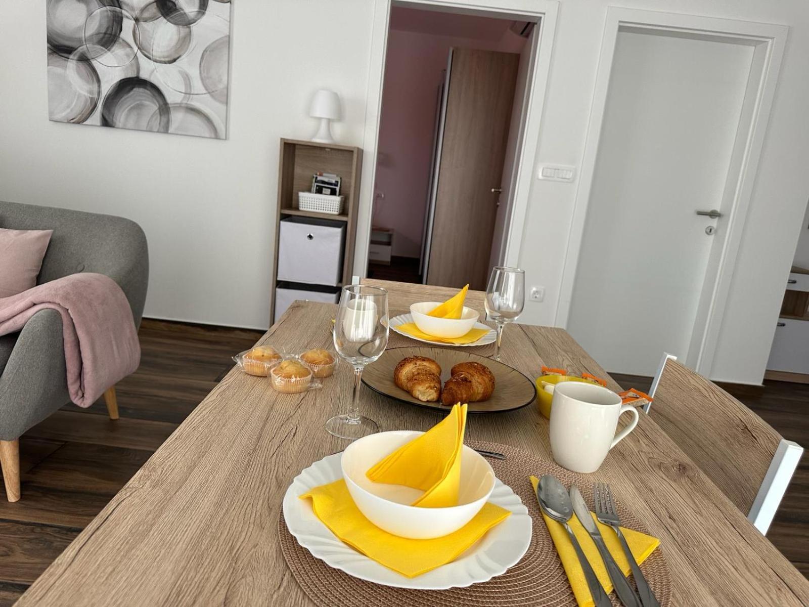 Apartments Harmony Hills Пула Экстерьер фото