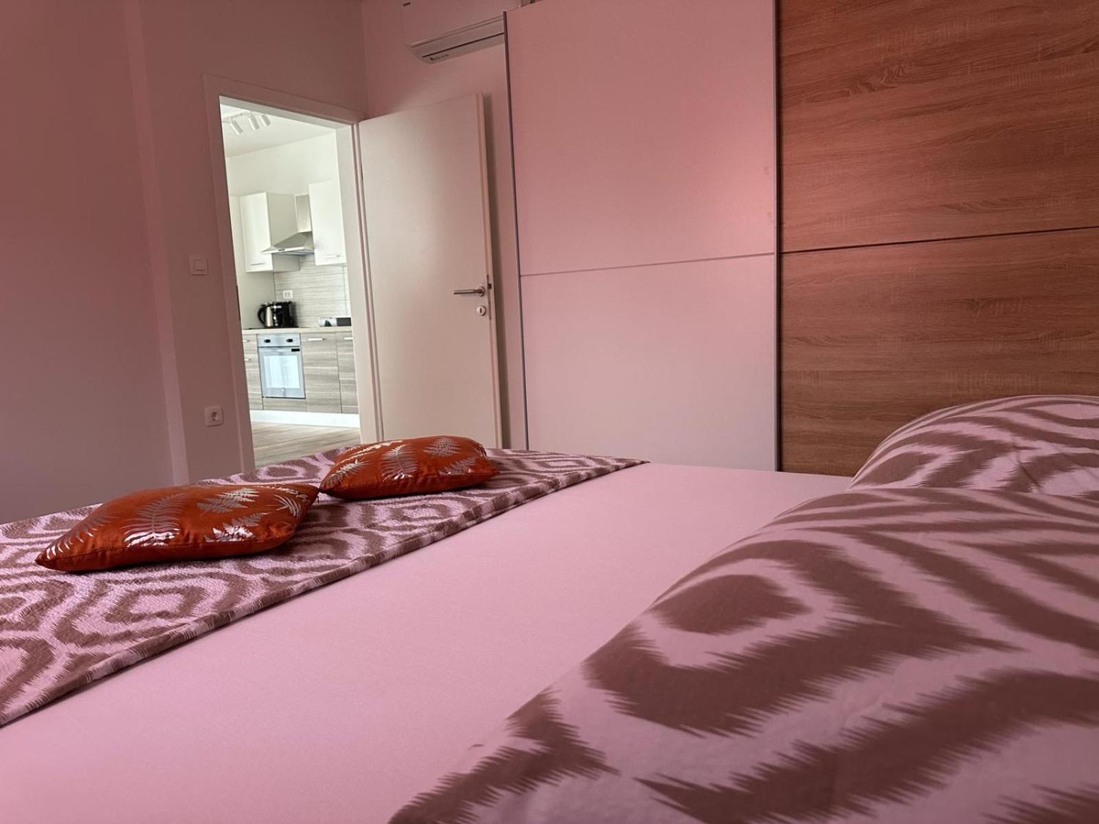 Apartments Harmony Hills Пула Экстерьер фото